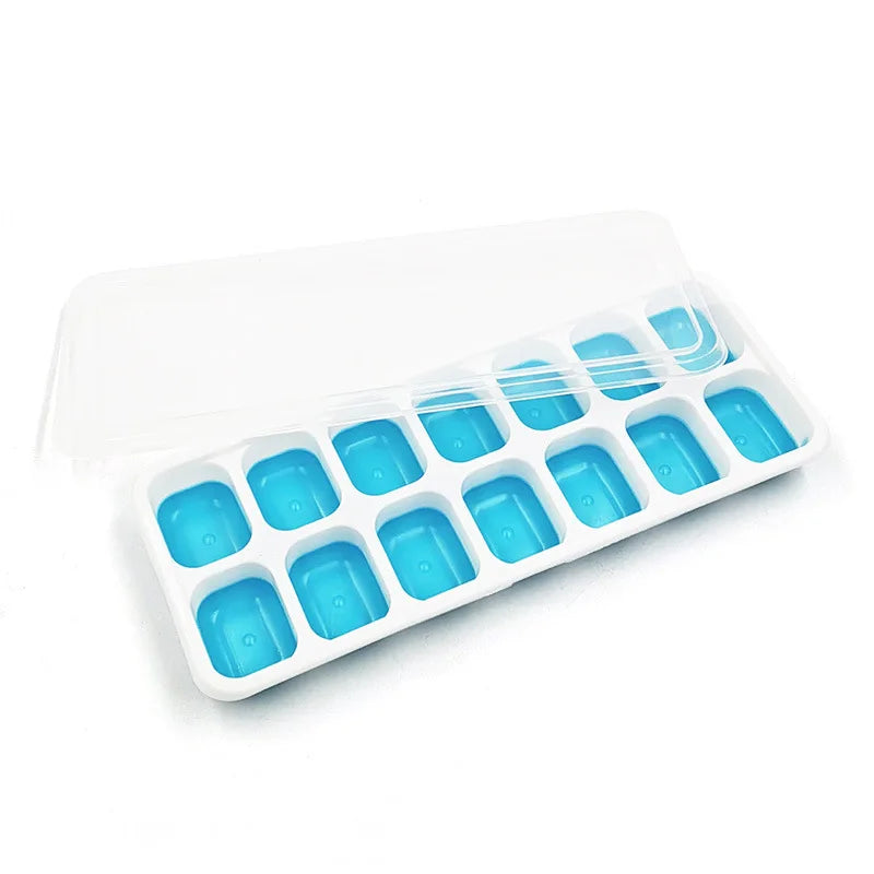 Herausgedrückte Eiswürfel